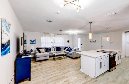 Dunedin House | Bright and open home with private pool screened lanai enclosed yard and WD