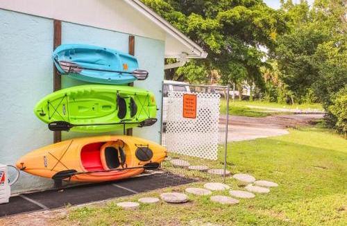 Fort Myers House | Bring Snacks and Relax! Waterfront, Heated pool, Cribs, Pets, Rods, BBQ