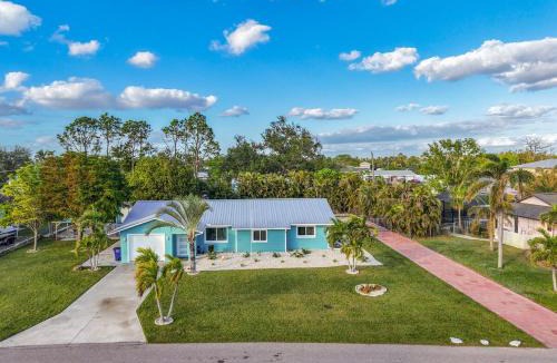 Iona House | Bring Your Boat! Updated Home Close to 3 Beaches