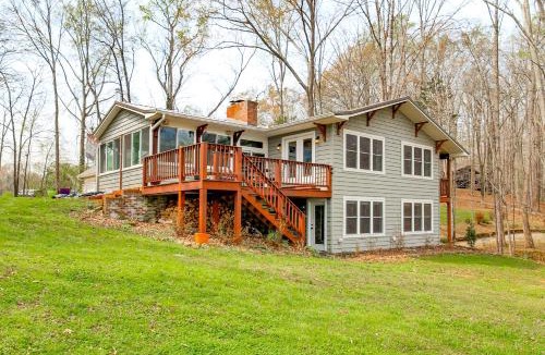 Estill Springs House | Bring Your Boat! Waterfront Stay on Tims Ford Lake