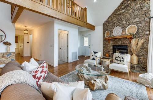 Bryson City House | Bryson City Mtn Retreat w/Hot Tub