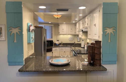 Fort Pierce Condo | BT 3921 Fountain/Pond View Condo-Paradise Vacation Rental in Ocean Village