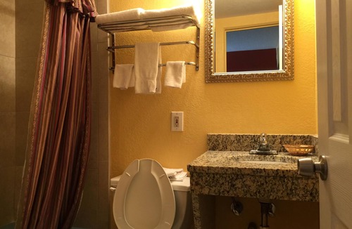 United Central Hotel | Budget Inn St Petersburg