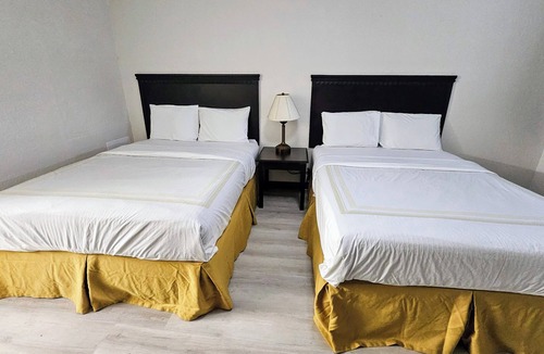 Williamsburg Hotel | Budget Inn