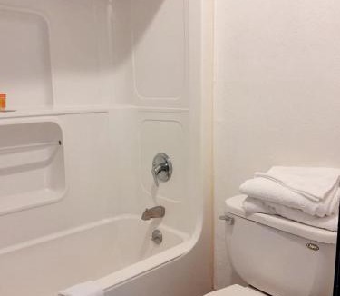 Augusta Hotel | Budgetel Inn and Suites- FORT GORDON