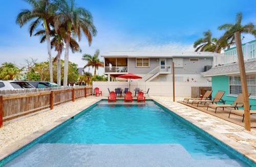 Bradenton Beach House | Bungalow E