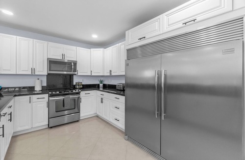 Lauderdale-by-the-Sea House | BY THE SEA VACATION VILLAS 4 BED/PRIVATE POOL/STEPS TO THE BEACH