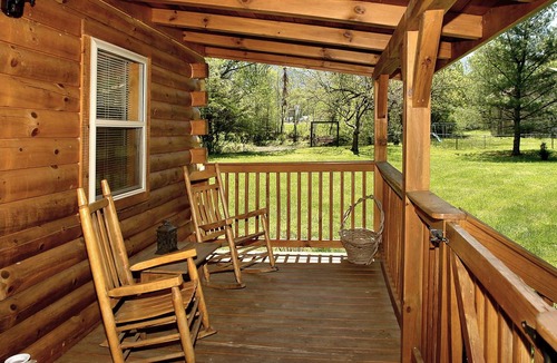 Cosby Cabin | Cabin ∙ 2 bedrooms ∙ 8 guests