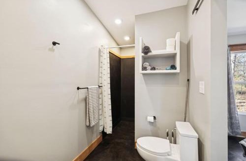 Lewis County House | Cabin 6
