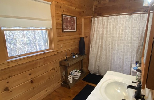 Jasper Cabin | Cabin Getaway - Wonderful Views - Lots to do - local wineries