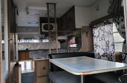 Citrus Springs Cabin | Camp in our Vintage 70's Tiny Camper with Central A/C and Heat