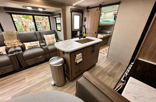 River Ranch Other | Camper RV in River Ranch