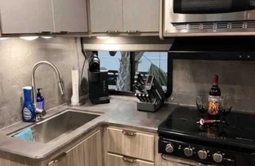 Ochlockonee Bay House | Camper with bunk beds on Ochlockonee Bay! Pet friendly