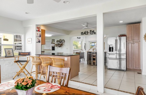Cross Key Waterways House | Canal Front Gem W/Private Dock, PS4, Free WiFi, & Expansive Balcony W/Views