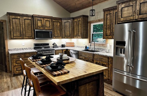 Unaka Cabin | Candy Mountain cabin Nature lovers paradise