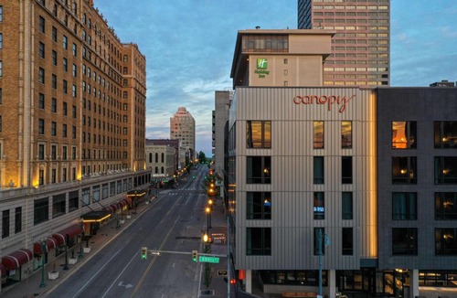 Downtown Memphis Hotel | Canopy By Hilton Memphis Downtown