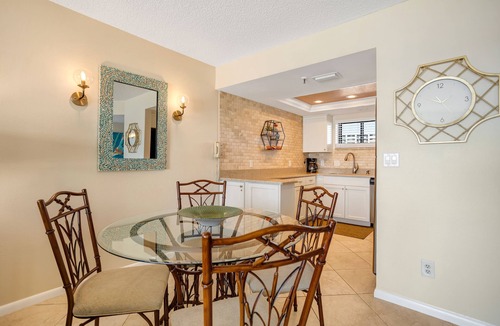 St. Pete Beach Condo | 🌴 Caprice Resort Unit #304 – Renovated Gulf Front Retreat for Four Guests