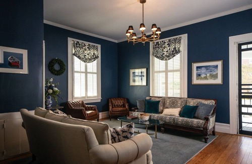 Edenton Bed & Breakfast | Captain’s Quarters Inn Downtown Edenton King Bed 2nd Floor