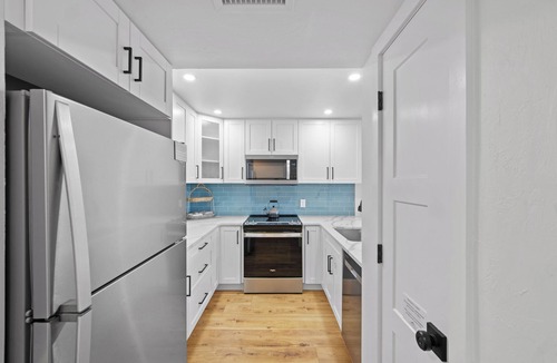 Captiva Condo | Captiva Beachfront Front Condo| Heated Pool| Golf Cart