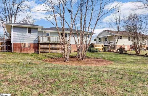 Wade Hampton House | Cardinal Gem - 3 bdrm/2bath home in Taylors