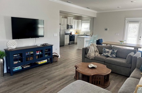 Panacea House | Caro Bay: Private 3-bedroom house in beautiful gulf community of Saint Teresa