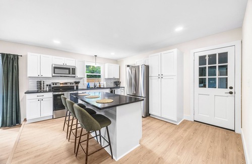 Greenville House | Carolina Charm - Pool - Jacuzzi - Game Room