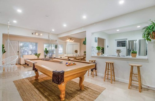 Parkside Villa | Casa Aloha Tropical Pool Beach 9 mins Games