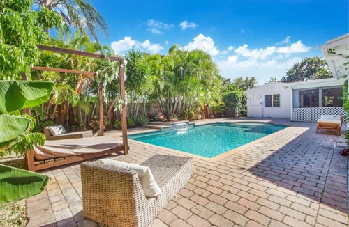 Parkside Villa | Casa Aloha Tropical Pool Beach 9 mins Games