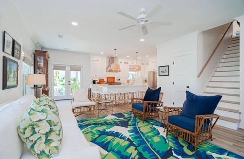 Crystal Shores House | Casa Bella Luxury Experience Amenities Galore
