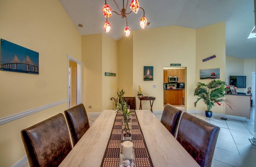 Fort Myers Villa | Casa Blue Horizon - Pool with Canalview - 4 Bedrooms - 3 Bath - Southex.