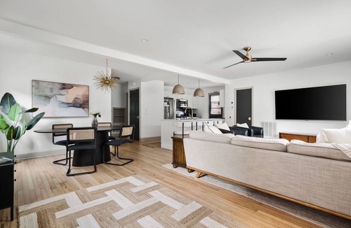 Charleston Apartment | Casa Luna | Downtown | Hampton Park