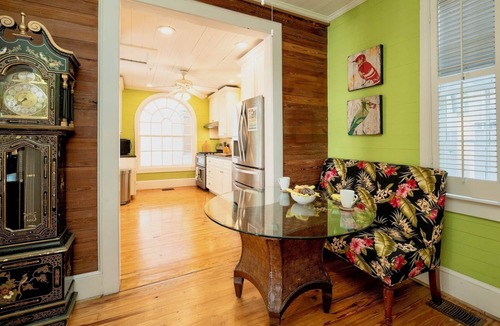 Old Town House | *CASA VICTORIA @ OLD TOWN* Historic 5BR Home & Pool + LAST KEY SERVICES.