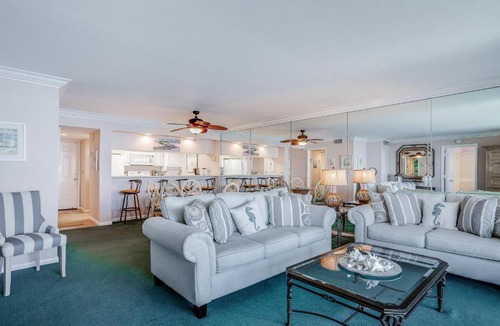 Punta Rassa House | Causeway Dreams & Sanibel Sunsets