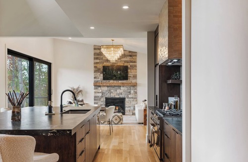 Brevard House | Cedar Mountain - Mountain Views, Hot Tub & Fire Pit
