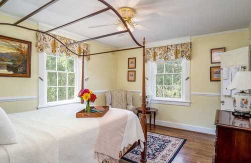 Williamsburg Bed & Breakfast | Cedars of Williamsburg Bed & Breakfast
