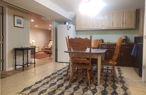 Boyds Creek Apartment | Centrally Located Easy Drive to UT Knoxville, Pigeon Forge, Seymour, Gatlinburg!