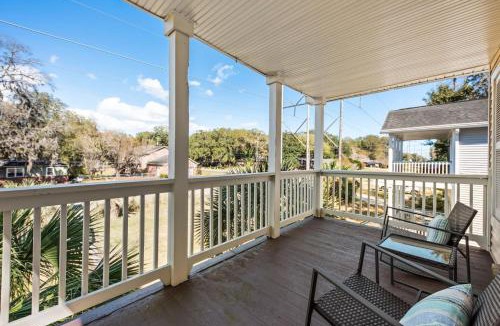 North Charleston House | Charleston 3BR Home · 3 Baths · Porches · Dogs OK
