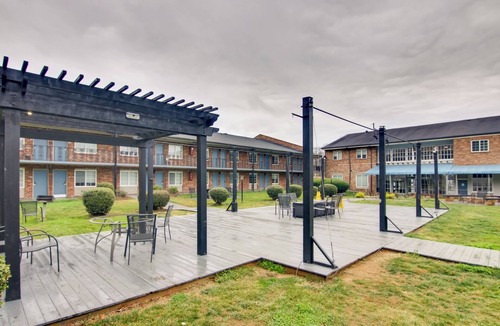 Sheffield Park Apartment | Charlotte Studio w/Gym: Near Hospitals, Park Expo
