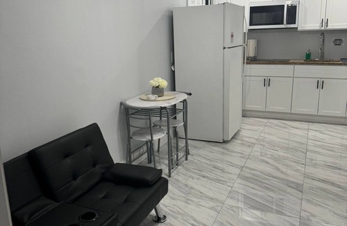 Seffner Community Alliance Apartment | Charming 1-bedroom apartment with AC, WiFi in peaceful Valrico