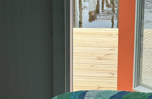 Salem House | Charming 1-bedroom tiny house minutes from the Gulf!