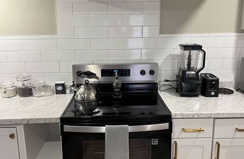 Winston - Salem Apartment | Charming 2-bed, 2 full bath lower level studio with WiFi, AC in Ardmore