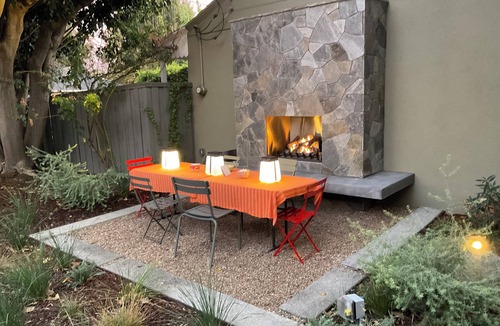 South Miami House | Charming 2-Bedroom Garden Retreat in Valley Village