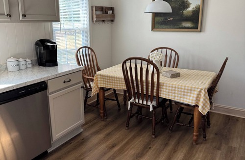 Fortson Cottage | Charming 2-bedroom cottage in terrific Columbus with AC, WiFi
