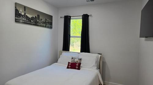 Stockbridge House | Charming 2BR Home Comfort Meets Style