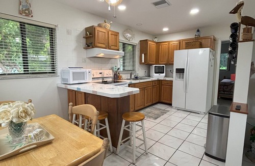 Monroe County House | Charming 3/2 in beautiful Tavernier, FL