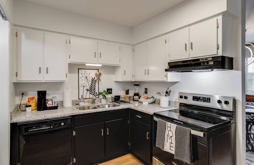 Forest Acres Condo | Charming 3-bedroom condo minutes away from Ft Jackson Army Training Base