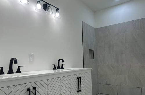Arthur House | Charming 3-bedroom house with WiFi and AC in fabulous Tazewell