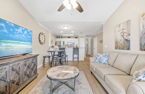 Carolina Yacht Landing Apartment | Charming 3 Bedroom on the Intracoastal Waterway