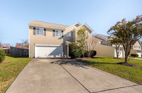 McLeansville House | Charming 3-bedroom house in delightful McLeansville with AC, WiFi