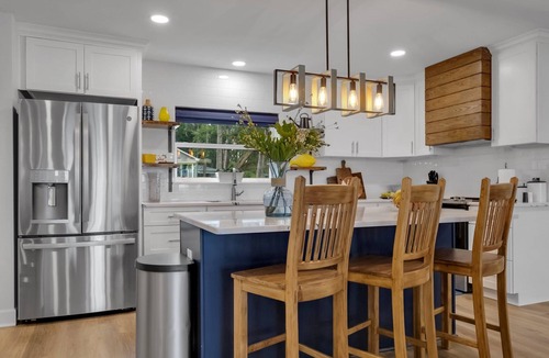 Telogia House | Charming 3-bedroom house with dock house on Lake Talquin in Tallahassee, Fl.